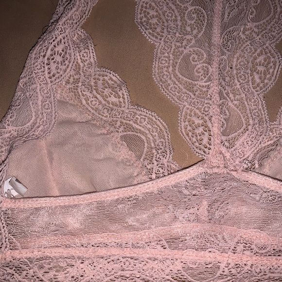 light pink bralette!! - Picture 4 of 5